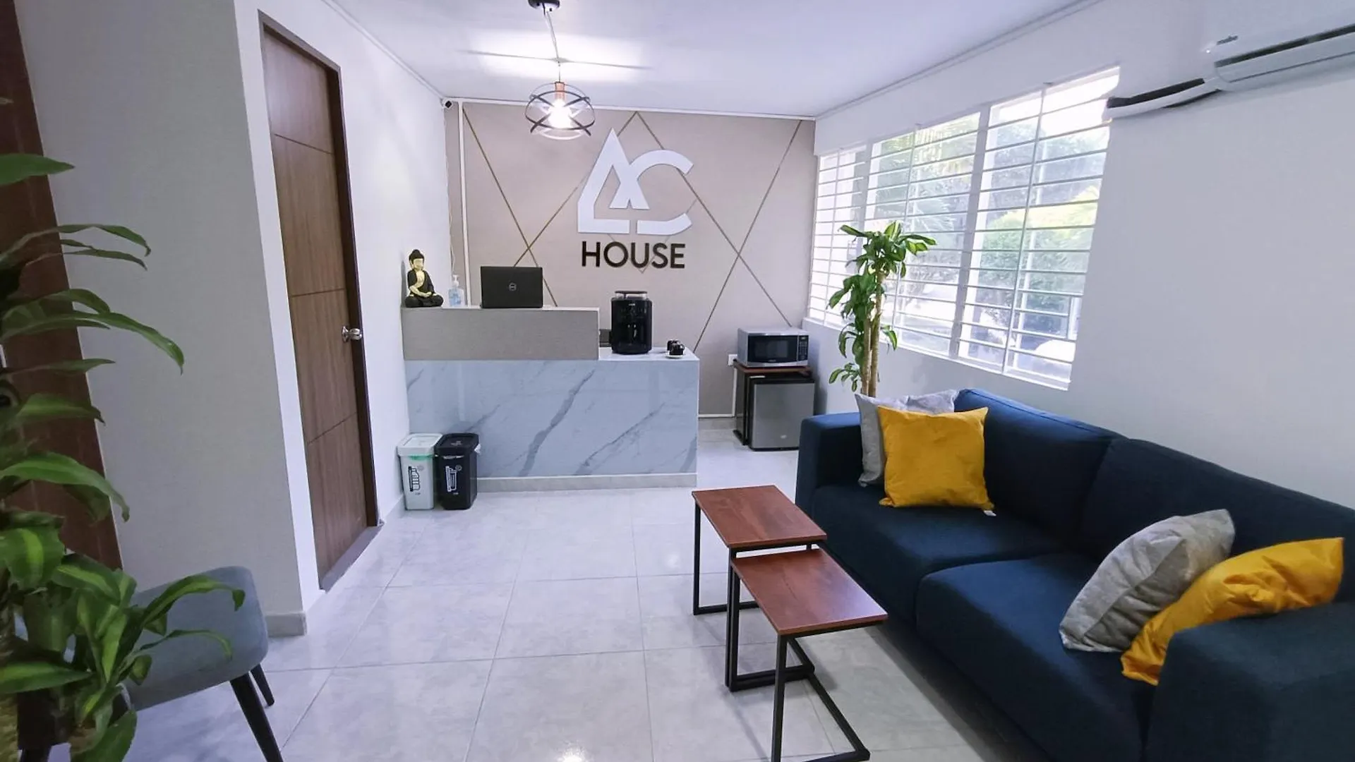 Pensión Hotel Ac - House Laureles - Self Cheking Medellín