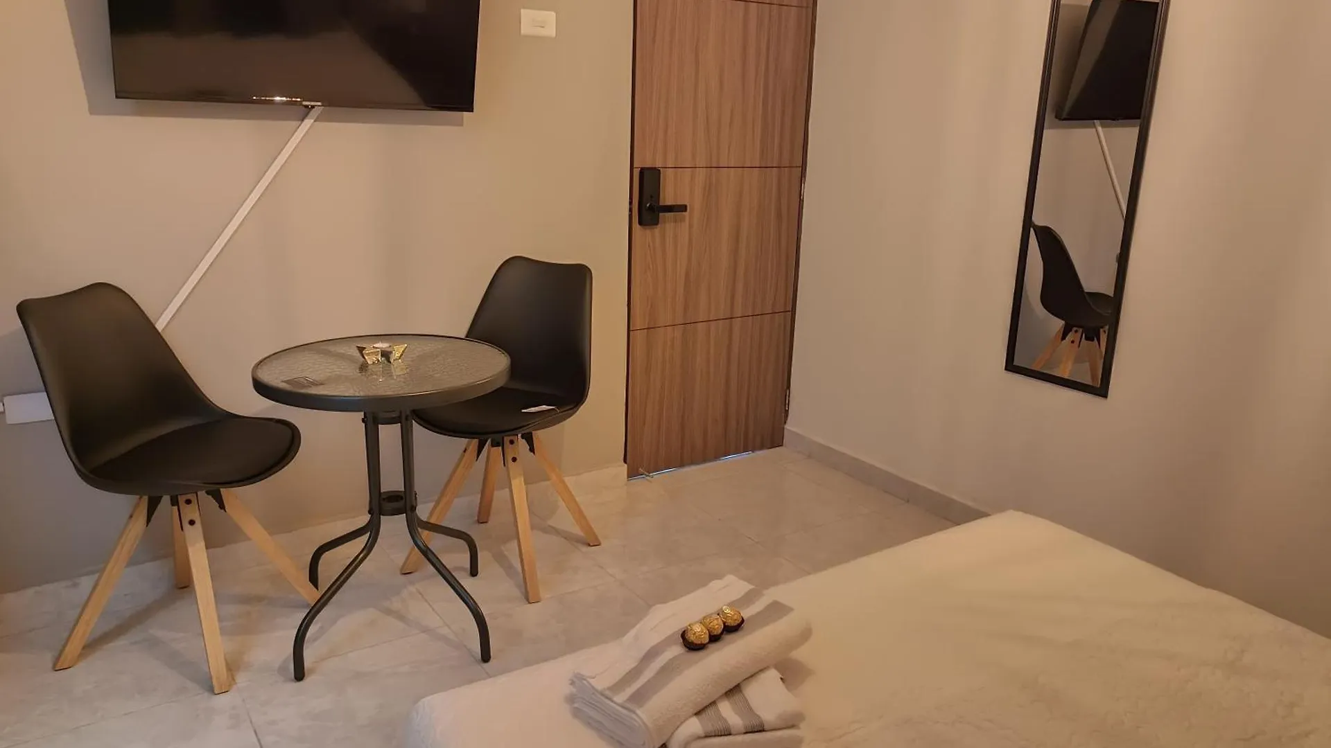 Hotel Ac - House Laureles - Self Cheking Medellín