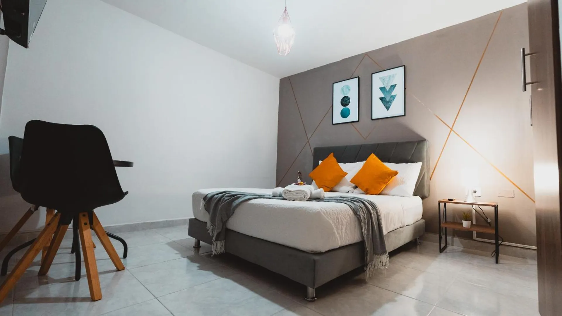 Hotel Ac - House Laureles - Self Cheking Medellín 0*,